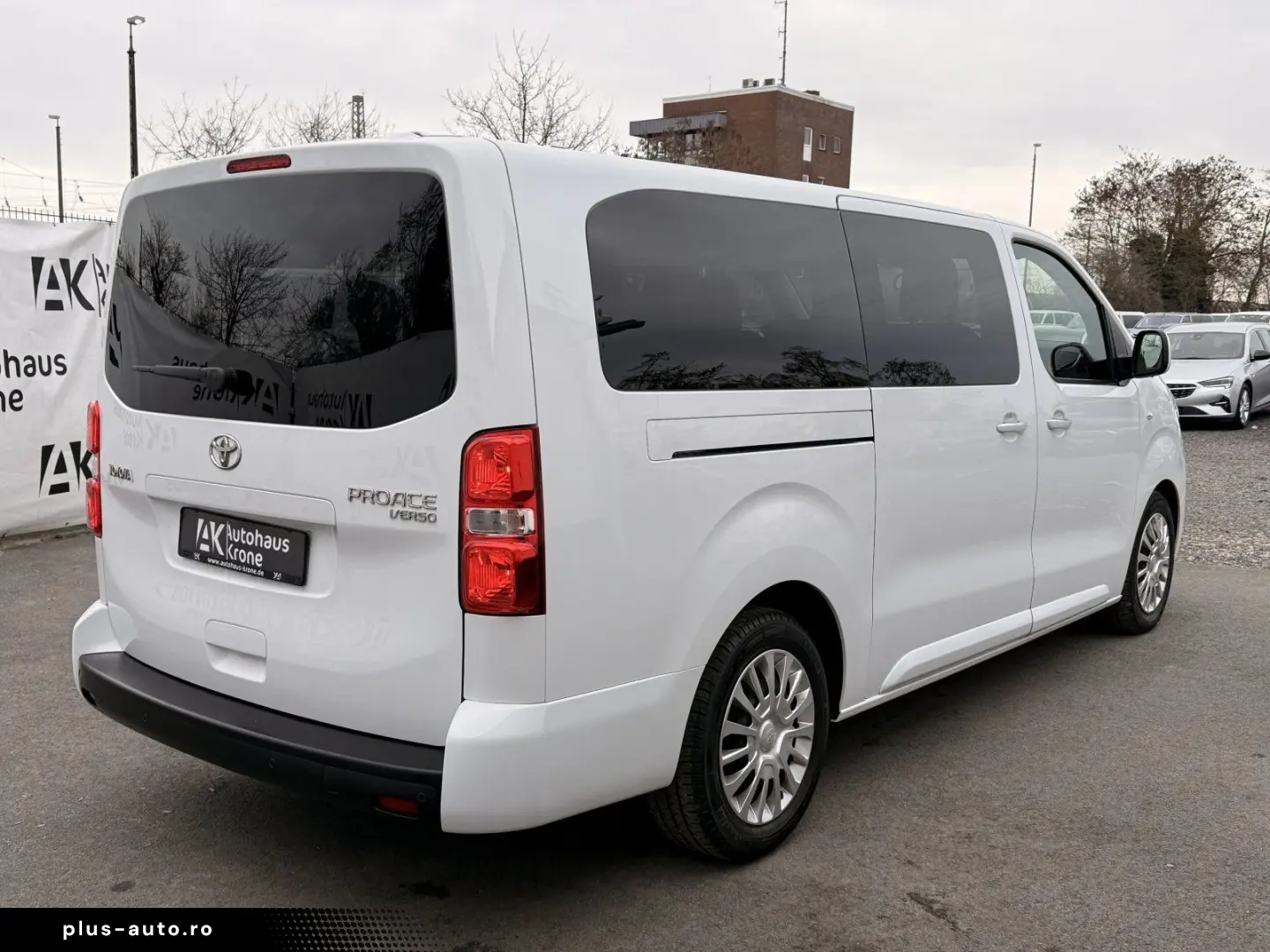 TOYOTA Proace Verso 2.0 D-4D L2 LANG  9-SITZER  STANDHE