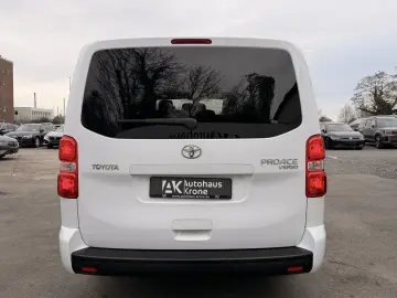 TOYOTA Proace Verso 2.0 D-4D L2 LANG  9-SITZER  STANDHE