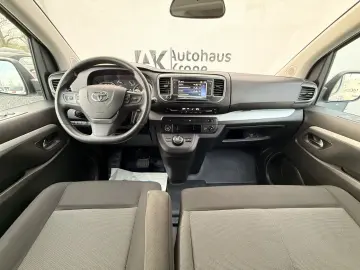 TOYOTA Proace Verso 2.0 D-4D L2 LANG  9-SITZER  STANDHE