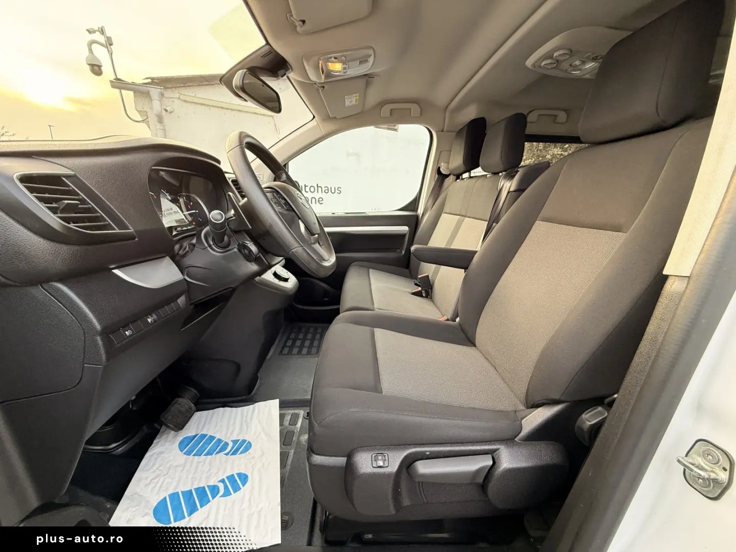 TOYOTA Proace Verso 2.0 D-4D L2 LANG  9-SITZER  STANDHE