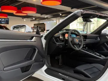 PORSCHE 911 Targa 4S Lift   Sport-Chrono   SitzKlima