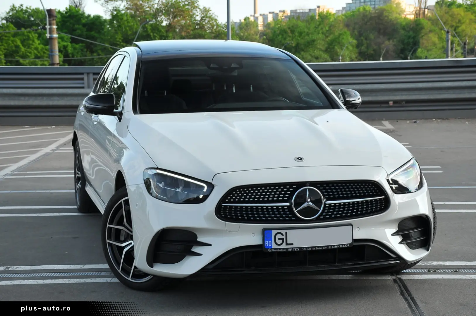 Mercedes-Benz E 300