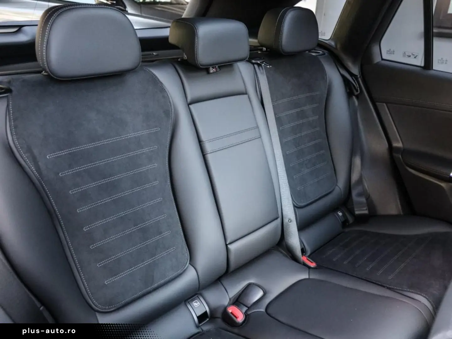 MERCEDES-BENZ GLC 300 de 4M AMG-Sport Pano AHK Night&hellip;