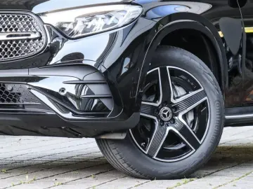 MERCEDES-BENZ GLC 300 de 4M AMG-Sport Pano AHK Night…