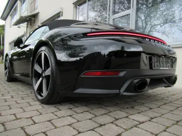 PORSCHE 992 CABRIO EXCL ABGAS CHRONO SPORTSI  BELÜ GT 21