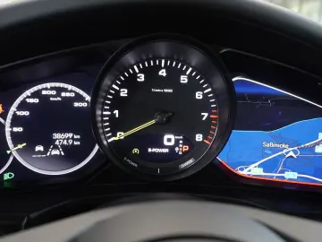PORSCHE Panamera ST 4 E-Hybrid HUD SOFT PANO 18W APRV27