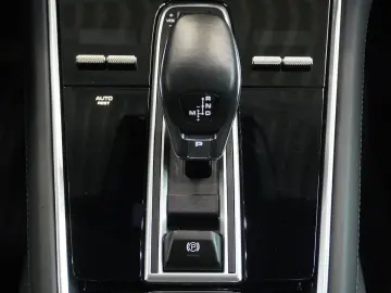 PORSCHE Panamera ST 4 E-Hybrid HUD SOFT PANO 18W APRV27