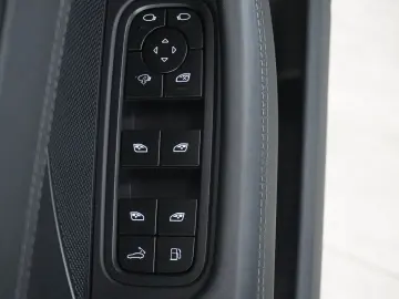 PORSCHE Panamera ST 4 E-Hybrid HUD SOFT PANO 18W APRV27