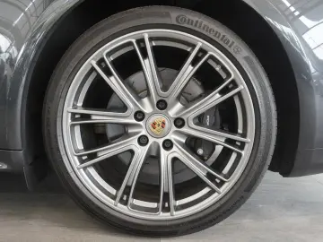 PORSCHE Panamera ST 4 E-Hybrid HUD SOFT PANO 18W APRV27
