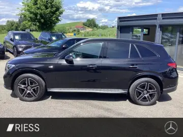MERCEDES-BENZ GLC 300 de 4M AMG Night Fahrassist. AHK Burm.