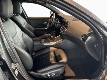 BMW 330i xD Limo M SPORT Laser DA GSD Kam MEM HiFi