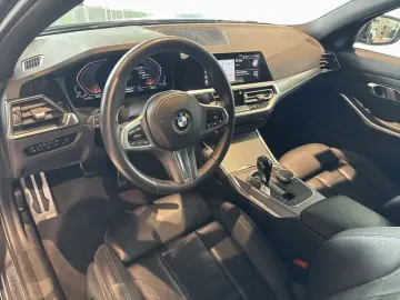 BMW 330i xD Limo M SPORT Laser DA GSD Kam MEM HiFi