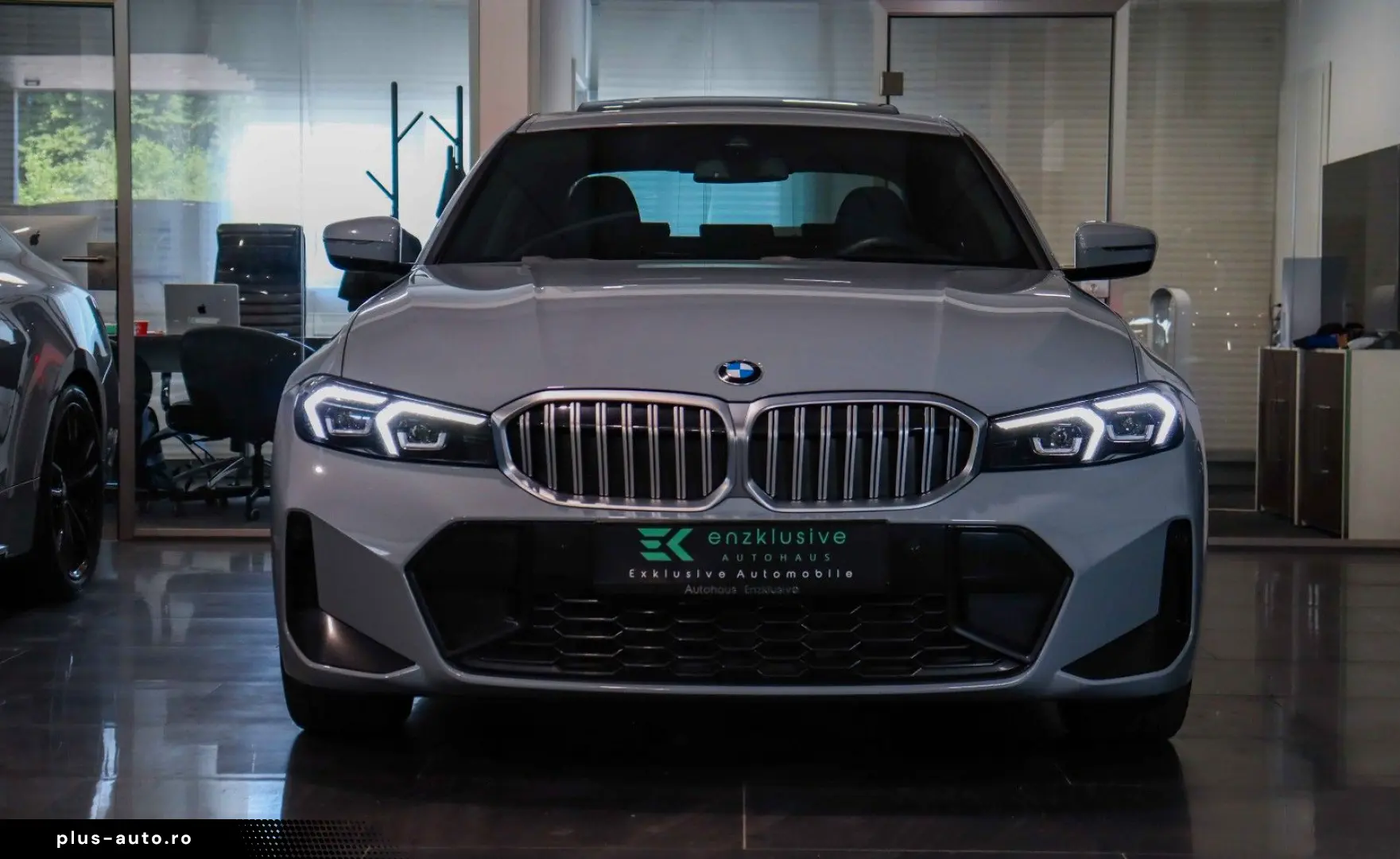BMW 330i Lim. xD M Sport PANO H&K WIDESCREEN KAM LCI