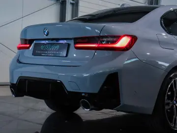 BMW 330i Lim. xD M Sport PANO H&K WIDESCREEN KAM LCI