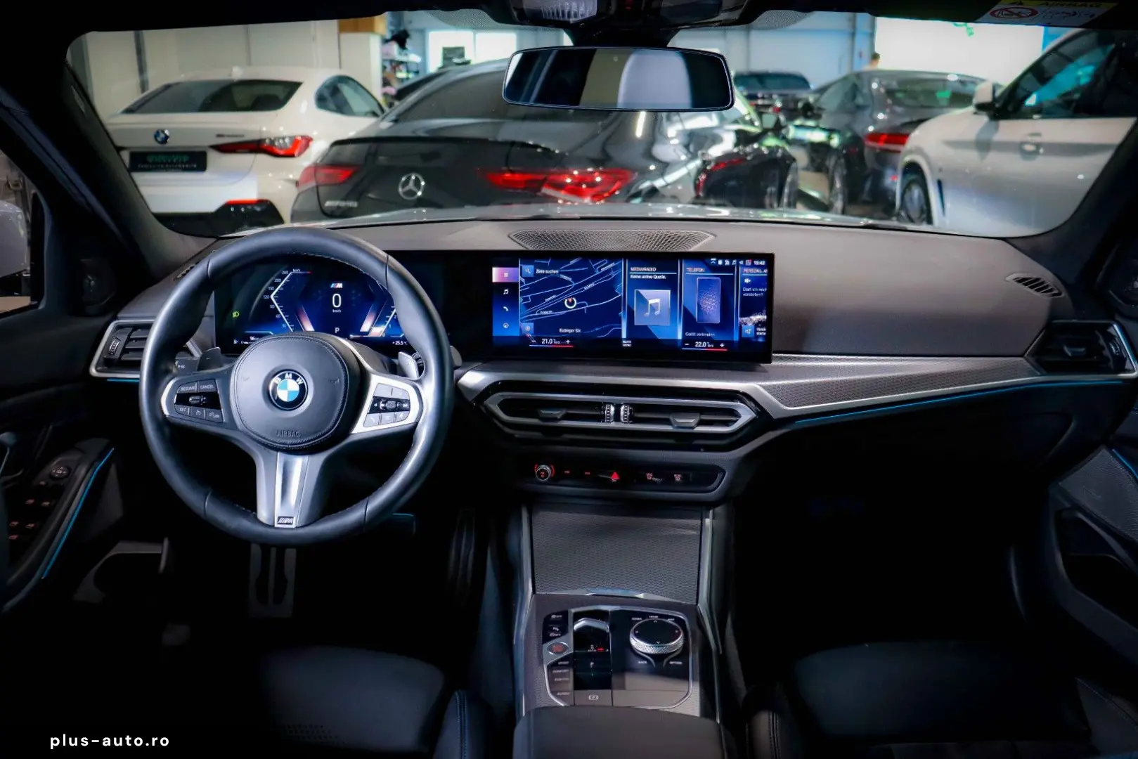 BMW 330i Lim. xD M Sport PANO H&K WIDESCREEN KAM LCI