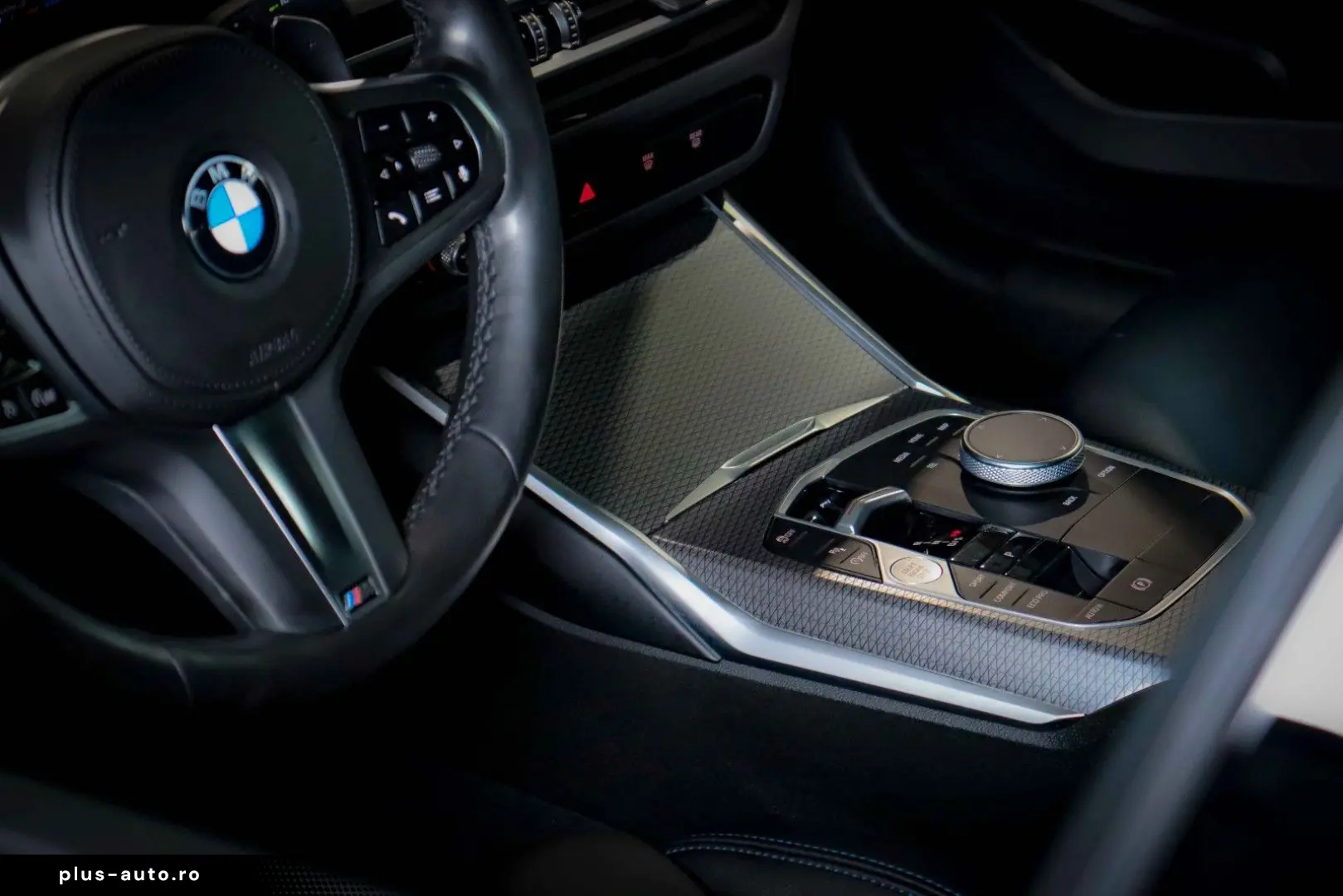 BMW 330i Lim. xD M Sport PANO H&K WIDESCREEN KAM LCI