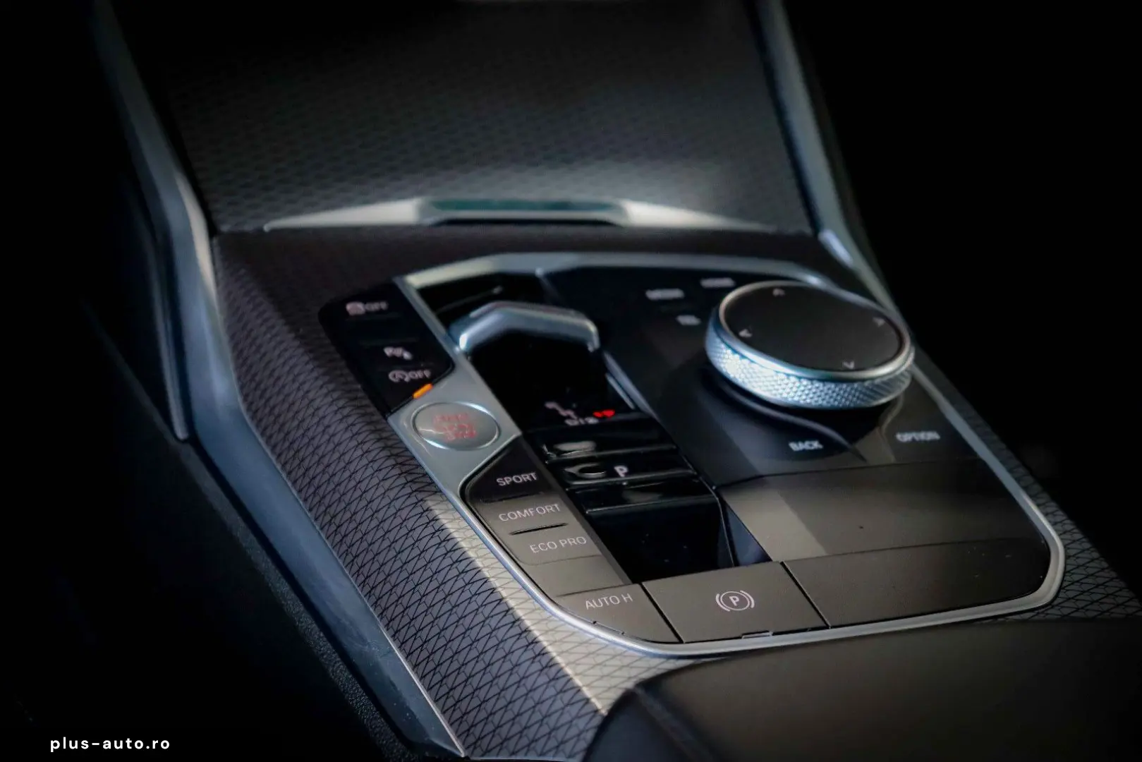 BMW 330i Lim. xD M Sport PANO H&K WIDESCREEN KAM LCI