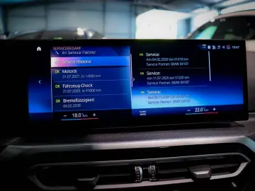 BMW 330i Lim. xD M Sport PANO H&K WIDESCREEN KAM LCI