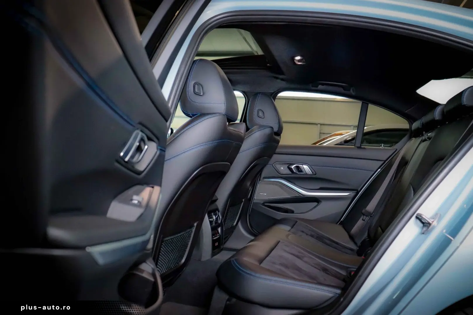 BMW 330i Lim. xD M Sport PANO H&K WIDESCREEN KAM LCI