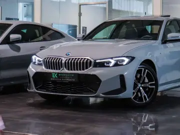 BMW 330i Lim. xD M Sport PANO H&K WIDESCREEN KAM LCI