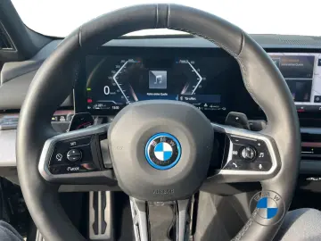 BMW 550e xDrive M Sport 20  Sitzbelüftung Sitzhzg. V