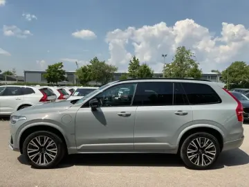 VOLVO XC90 T8 Plus Dark Plug-In AHK ACC Allwetterreif.