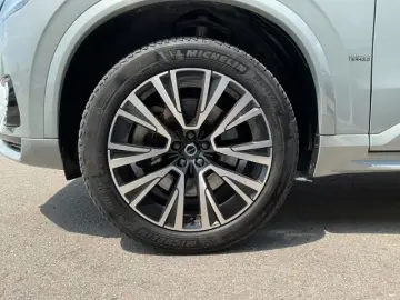VOLVO XC90 T8 Plus Dark Plug-In AHK ACC Allwetterreif.