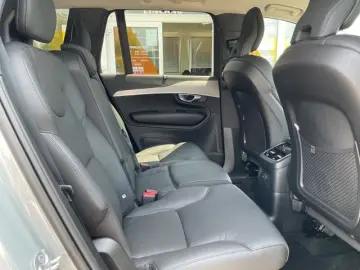VOLVO XC90 T8 Plus Dark Plug-In AHK ACC Allwetterreif.