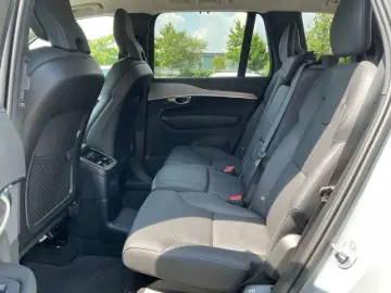 VOLVO XC90 T8 Plus Dark Plug-In AHK ACC Allwetterreif.