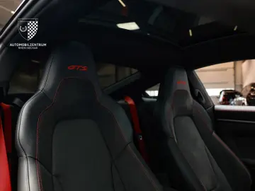 PORSCHE Porsche 992 Carrera GTS Sportsitze Schiebedach B