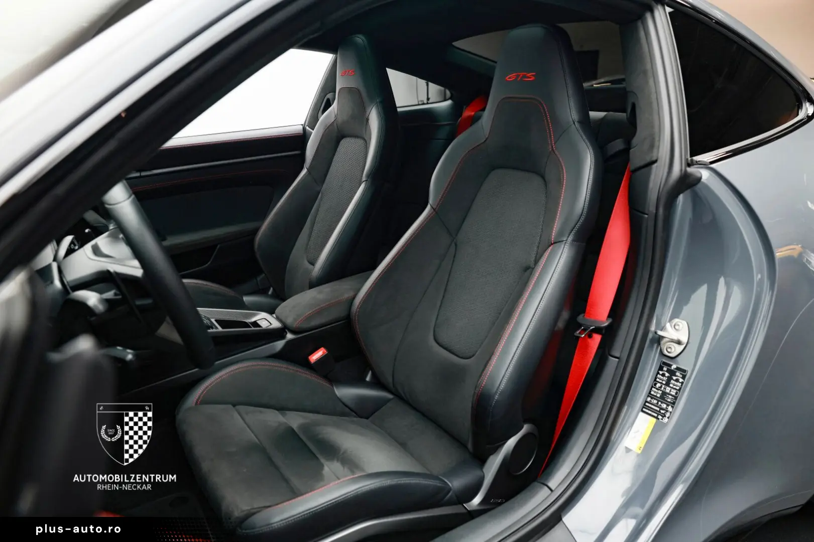 PORSCHE Porsche 992 Carrera GTS Sportsitze Schiebedach B