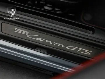 PORSCHE Porsche 992 Carrera GTS Sportsitze Schiebedach B