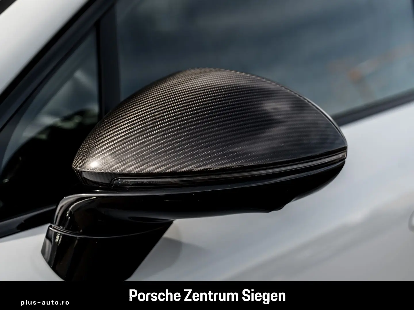 PORSCHE Cayenne Turbo E-Hybrid Coupe GT-Paket HUD Luftfe