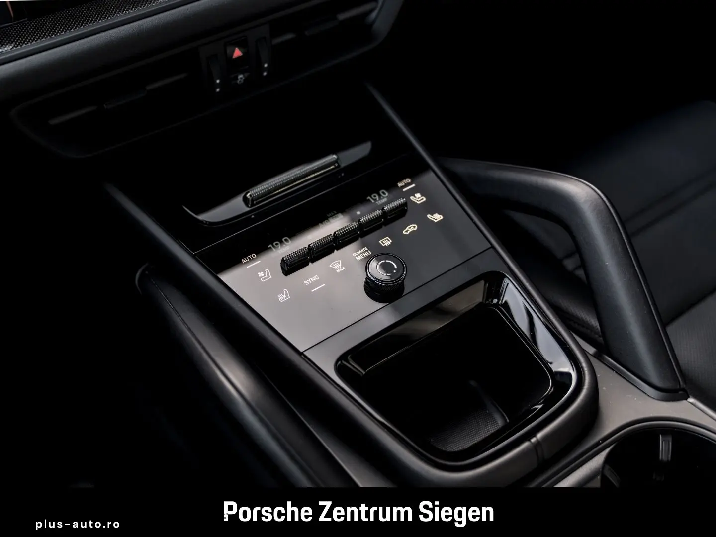 PORSCHE Cayenne Turbo E-Hybrid Coupe GT-Paket HUD Luftfe