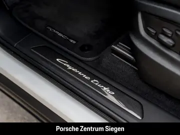 PORSCHE Cayenne Turbo E-Hybrid Coupe GT-Paket HUD Luftfe