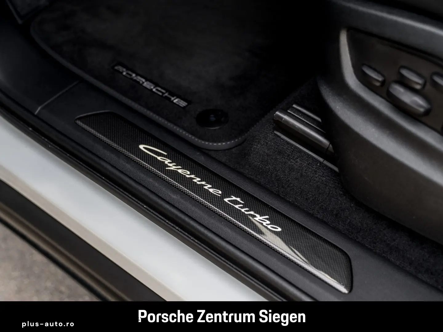 PORSCHE Cayenne Turbo E-Hybrid Coupe GT-Paket HUD Luftfe