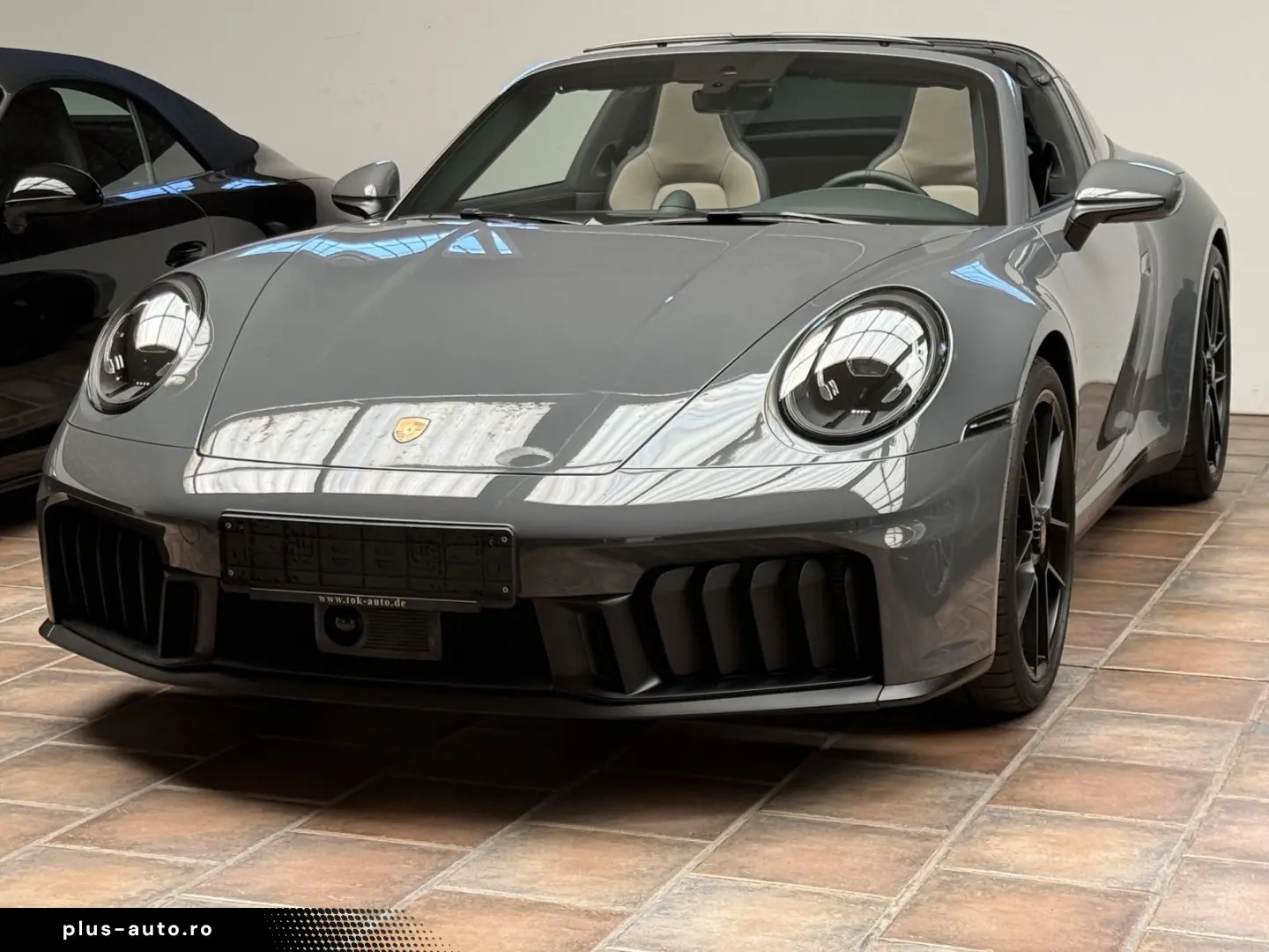 PORSCHE 992 911 Targa 4 GTS T-Hybrid  BOSE PORSCHE INNOD