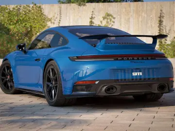 PORSCHE 992 .2 COUPE AEROKIT SPORTUITL 21  PANO HDMATRIX
