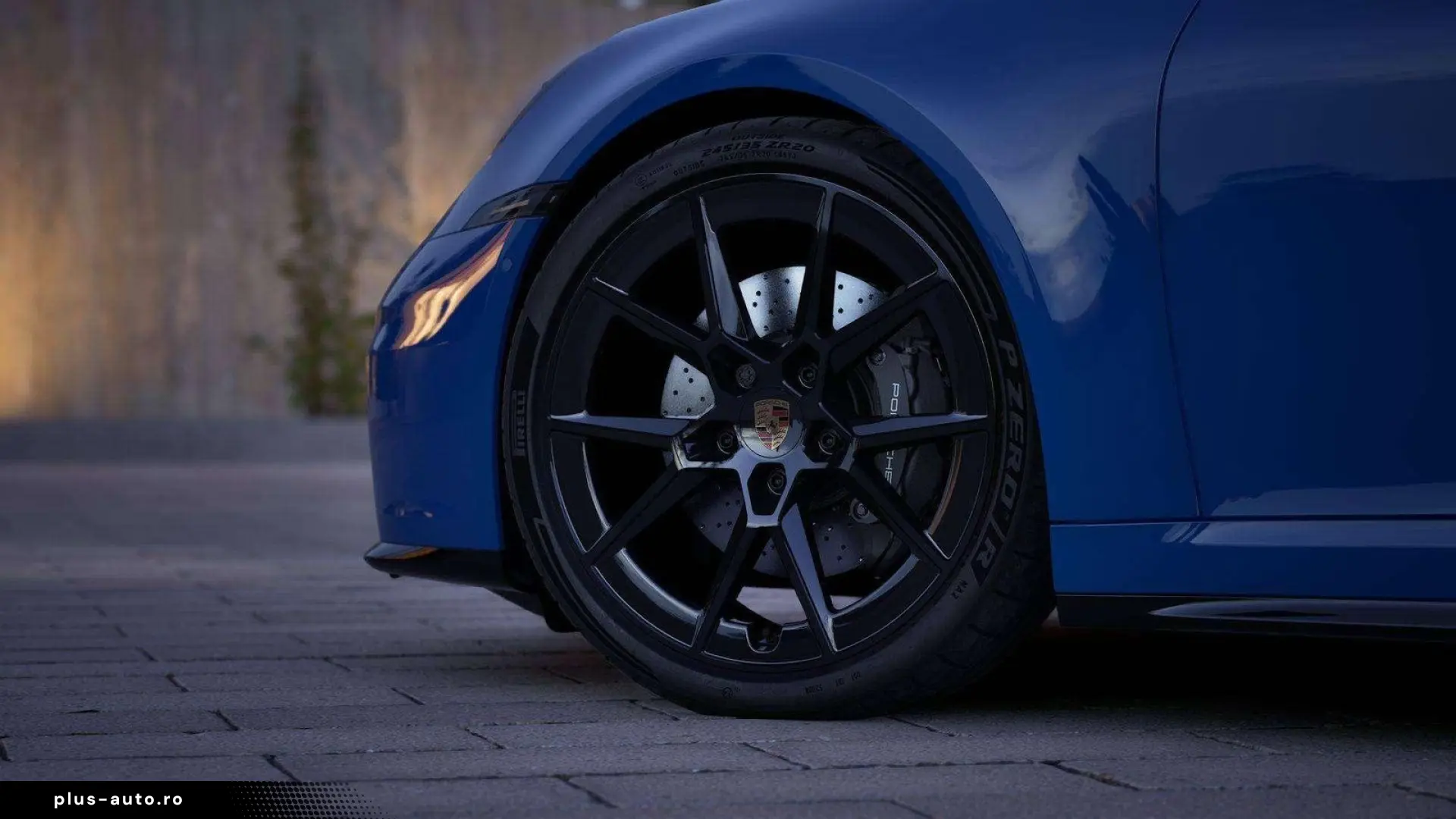 PORSCHE 992 .2 COUPE AEROKIT SPORTUITL 21  PANO HDMATRIX