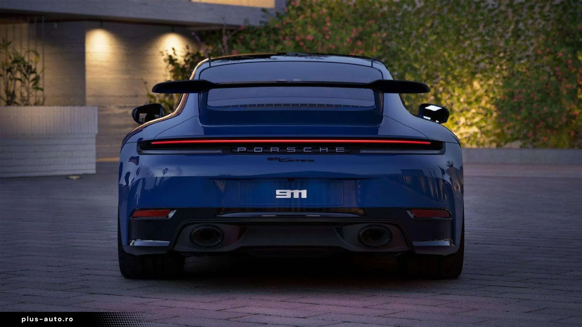 PORSCHE 992 .2 COUPE AEROKIT SPORTUITL 21  PANO HDMATRIX