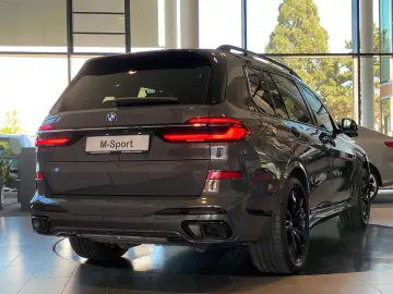 BMW X7 40d M-Sport Pro Carbon Sbel B&W ACC AHK 22