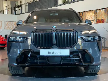 BMW X7 40d M-Sport Pro Carbon Sbel B&W ACC AHK 22