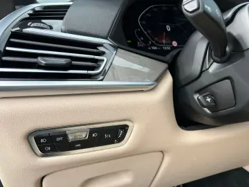 BMW X7 40xd M Sport Night-Vison Soft-Close Pano 7-Si