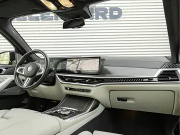BMW X7 M60 M60i - 6 sitze - Individual - Bowers & Wi