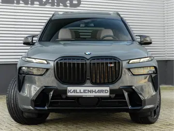 BMW X7 M60 M60i - 6 sitze - Individual - Bowers & Wi