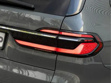 BMW X7 M60 M60i - 6 sitze - Individual - Bowers & Wi