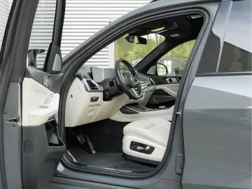 BMW X7 M60 M60i - 6 sitze - Individual - Bowers & Wi