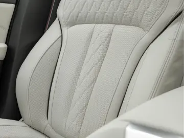 BMW X7 M60 M60i - 6 sitze - Individual - Bowers & Wi