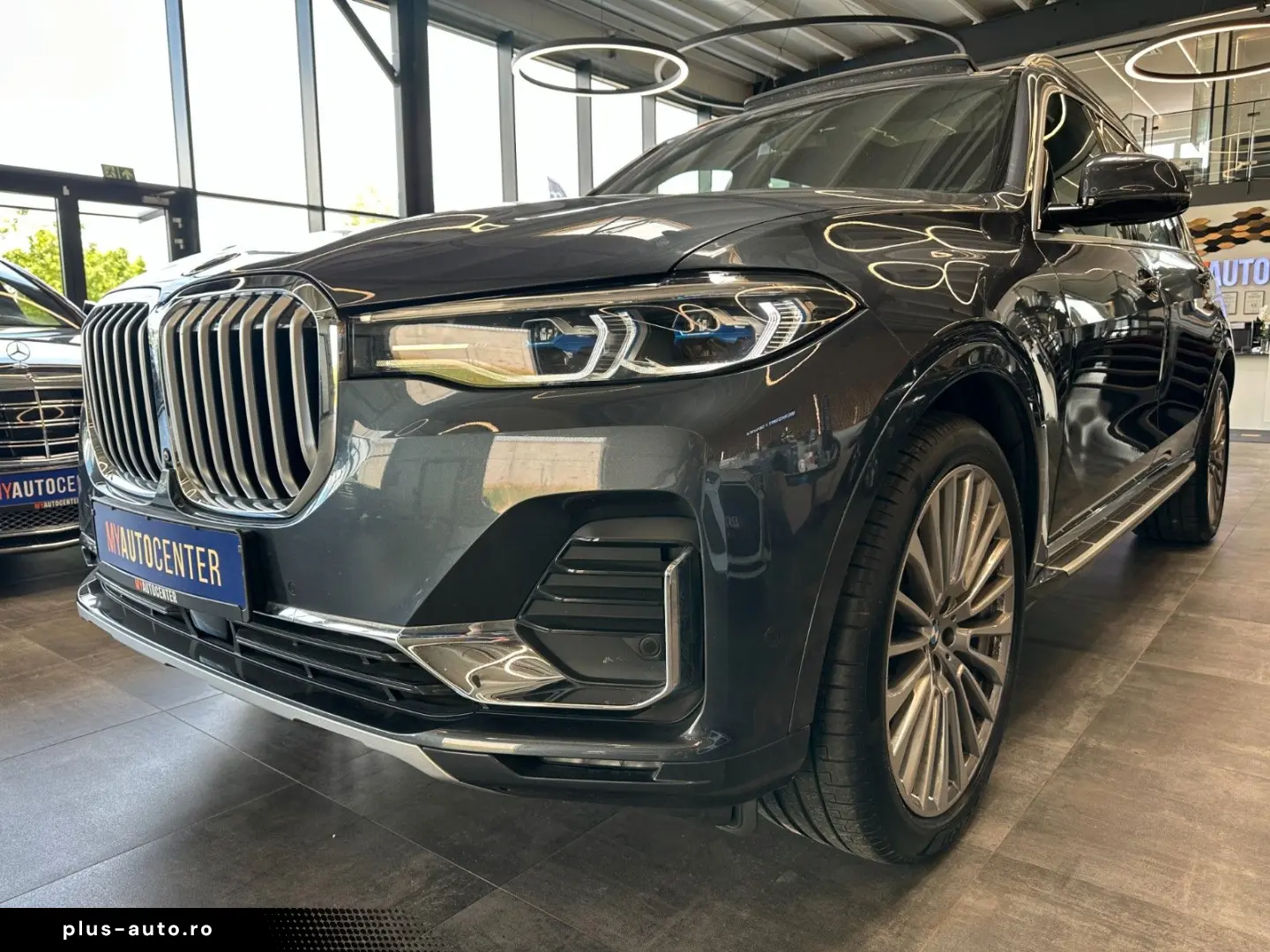 BMW X7  PANO(SKYLOUNGE) HEADUP 6SITZER 5-ZONEN VOLL