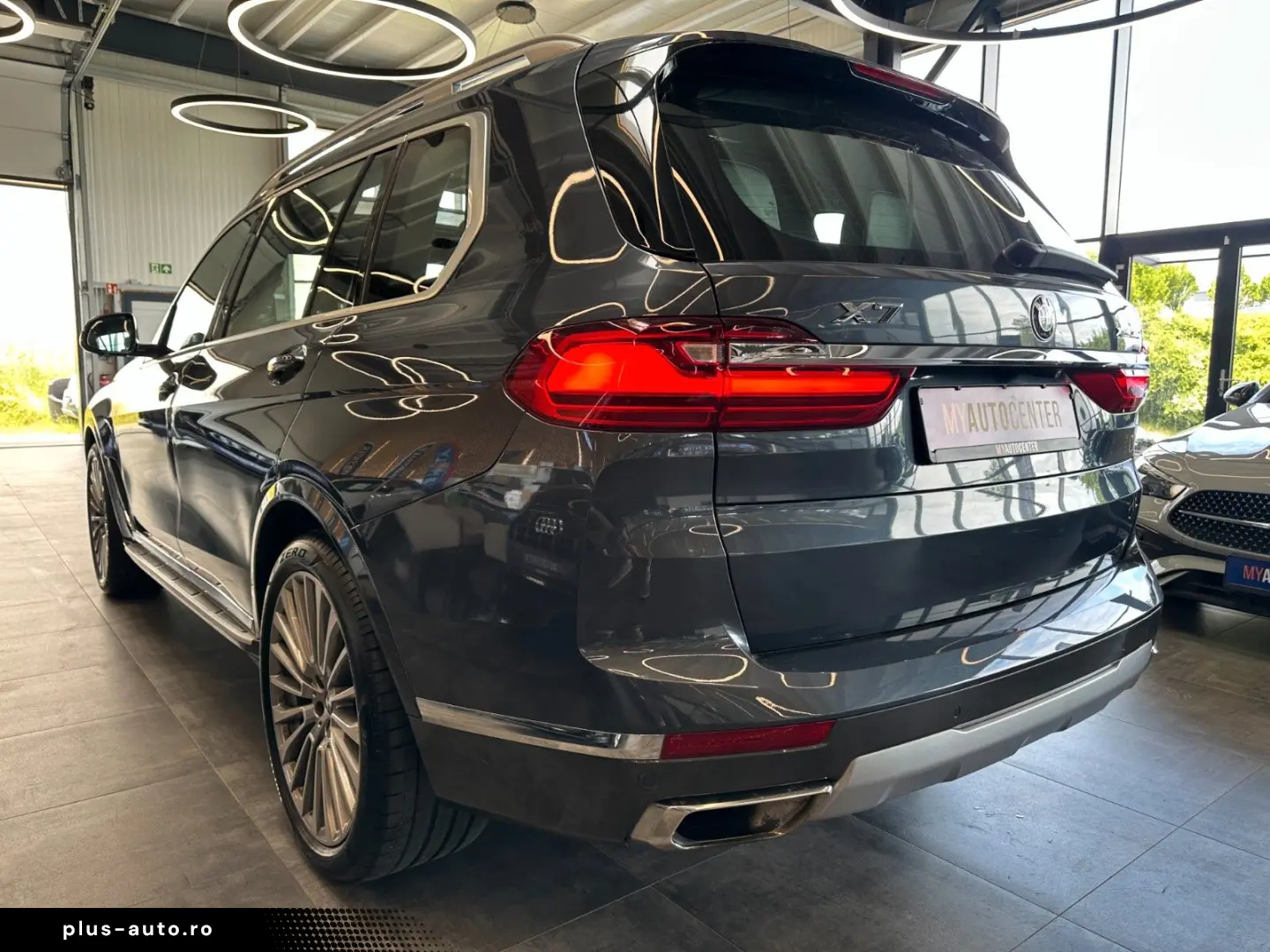BMW X7  PANO(SKYLOUNGE) HEADUP 6SITZER 5-ZONEN VOLL